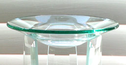 clear glass dish for your aromatherapy diffuser