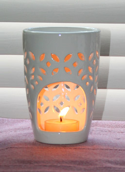 Ceramic candle aromatherapy diffuser