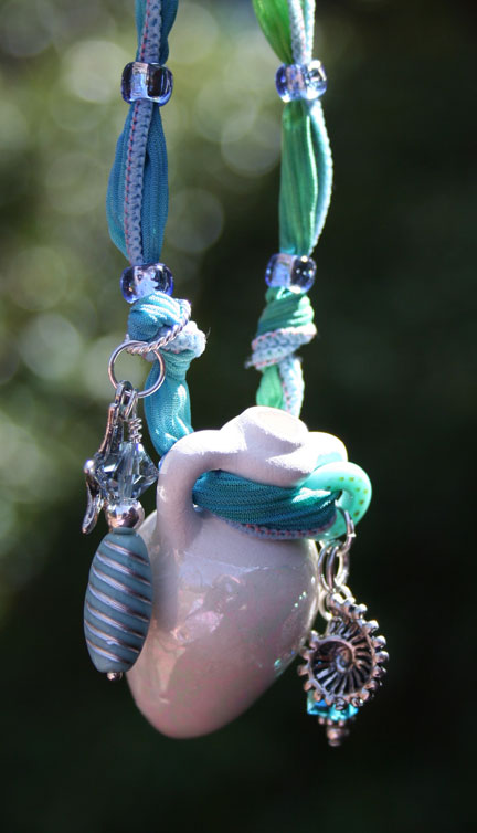 the summer beach inspired this pretty aromatherapy necklace