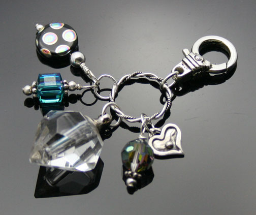 Aromatherapy jewelry: Clip-ons, fobs